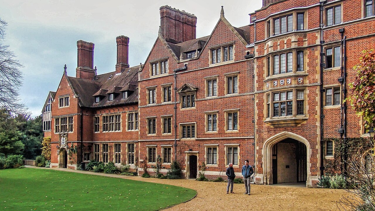Trinity Hall college
