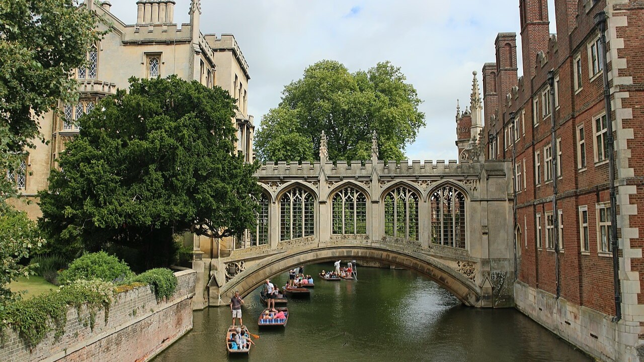 St John's College college