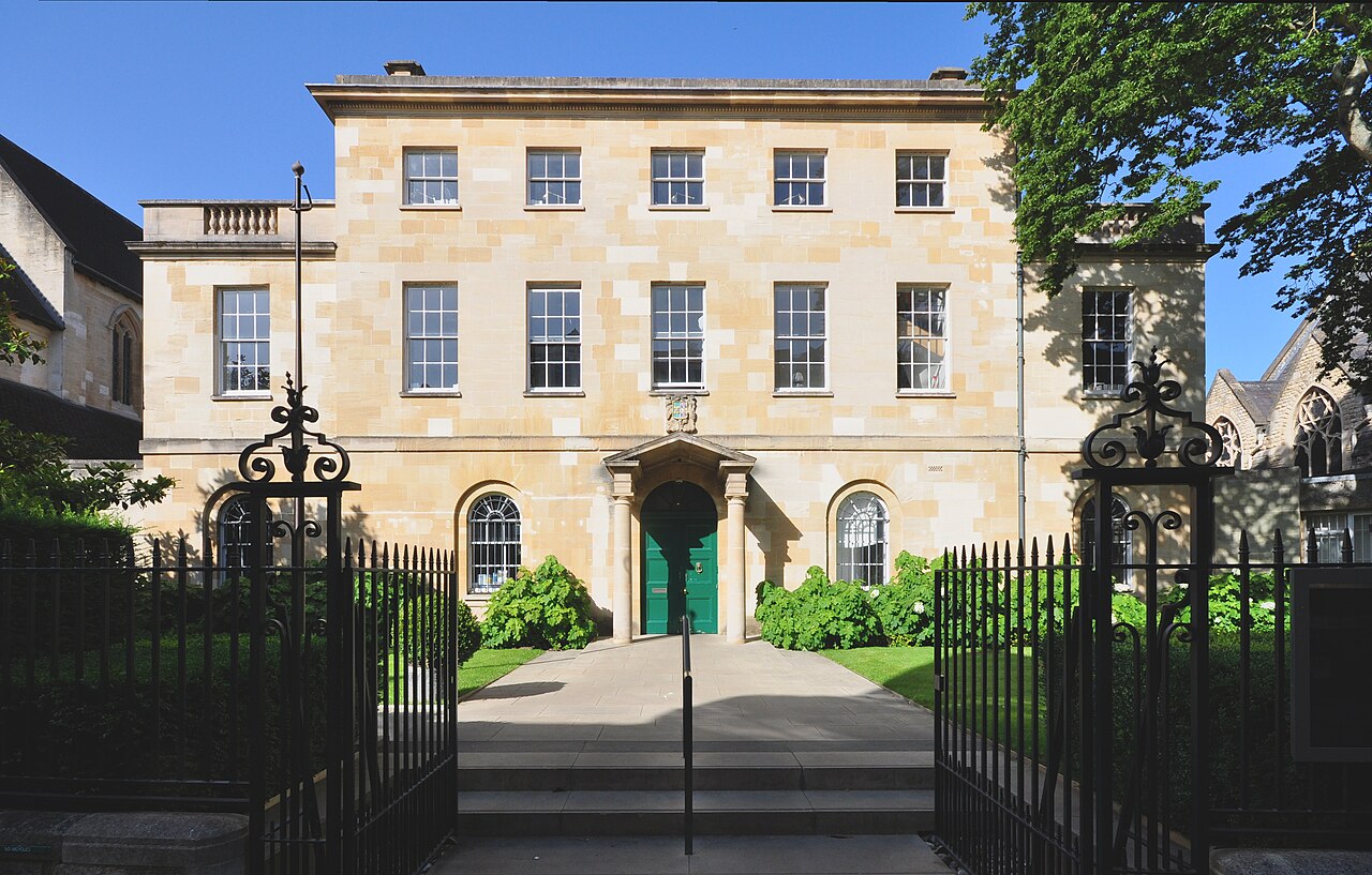 St Peter's College college